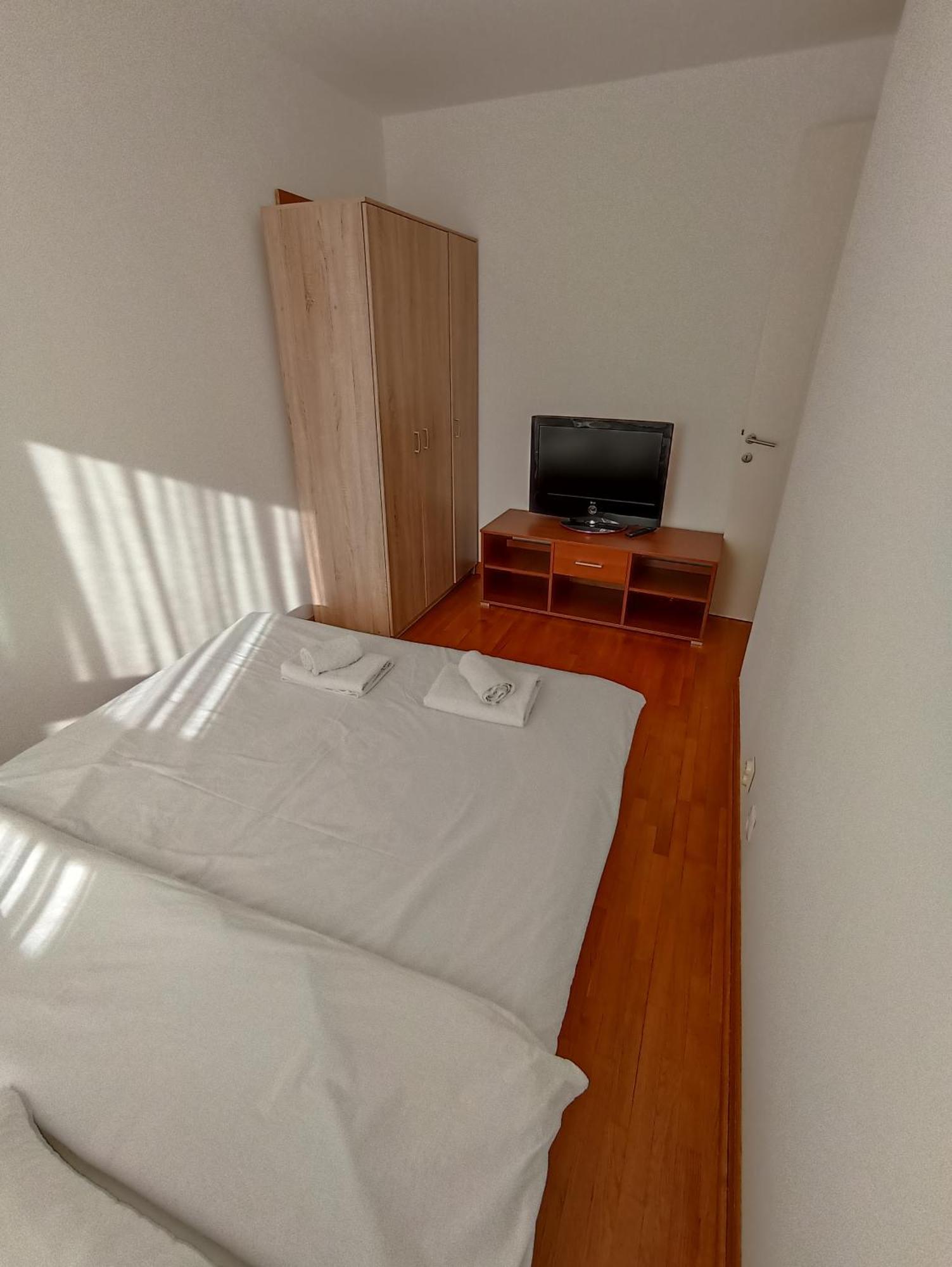 Apartment Tifani Belville Belgrade Room photo